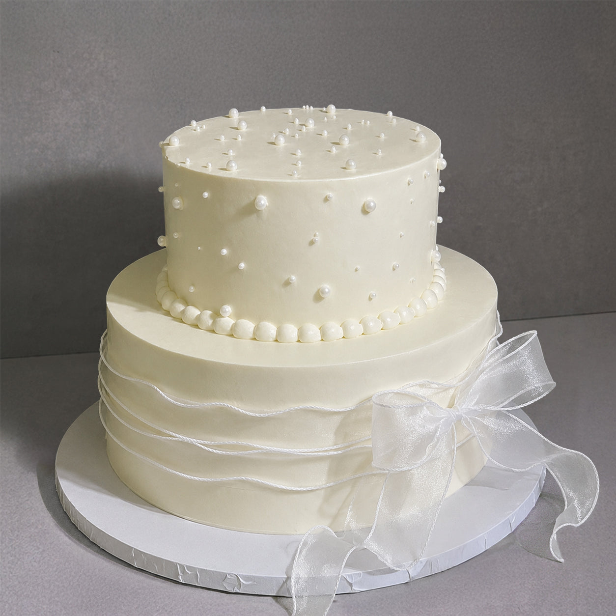 E17. Pearl Ribbon Tier Cake
