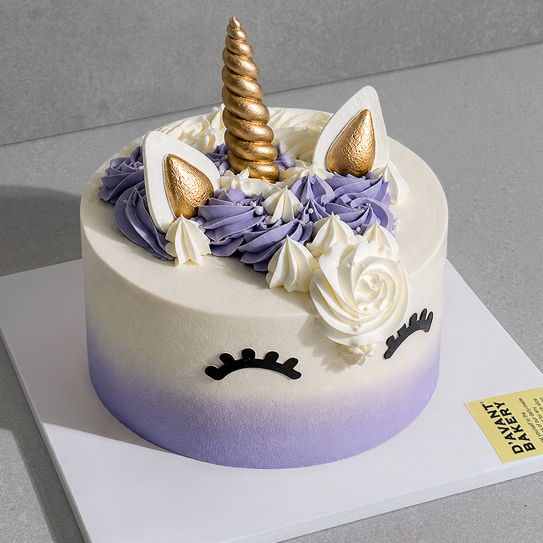 C20. Buttercream Unicorn Cake