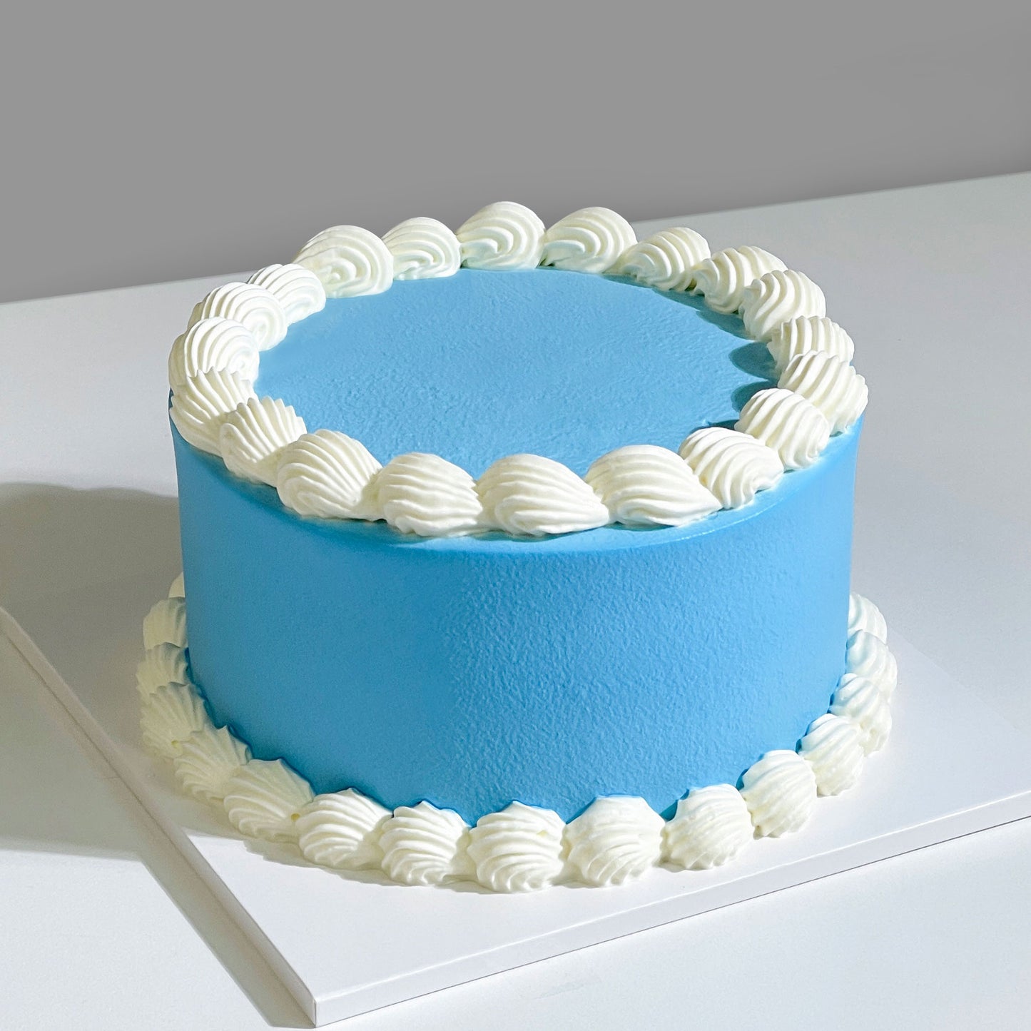 B8. Buttercream Icing Deco Cake