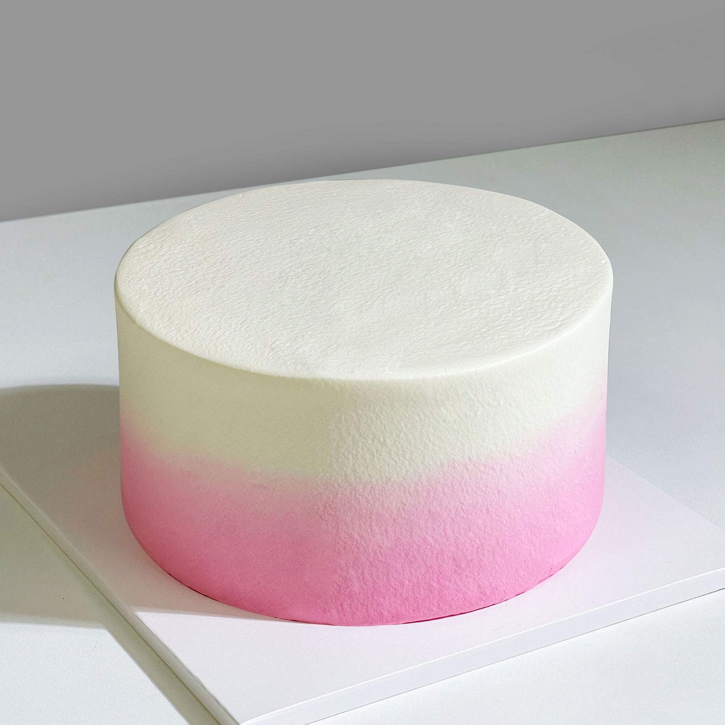 B5. Ombre Cake