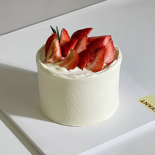 D2. Mini Strawberry Cake